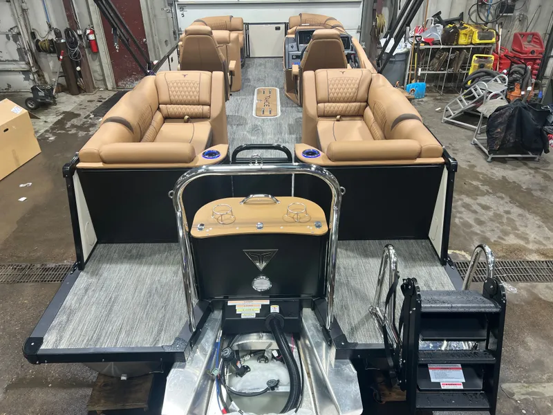 Slide: The Image of Tahoe Cascade 200HP Quad Lounge 2385 2026 - 28