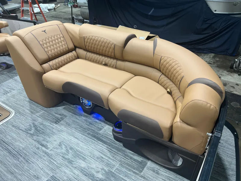 Slide: The Image of Tahoe Cascade 200HP Quad Lounge 2385 2026 - 7