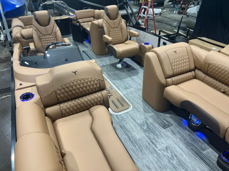 Slide: The Image of Tahoe Cascade 2385 Quad Lounge Tritoon & Honda 4-Stroke EFI 2026 - 25