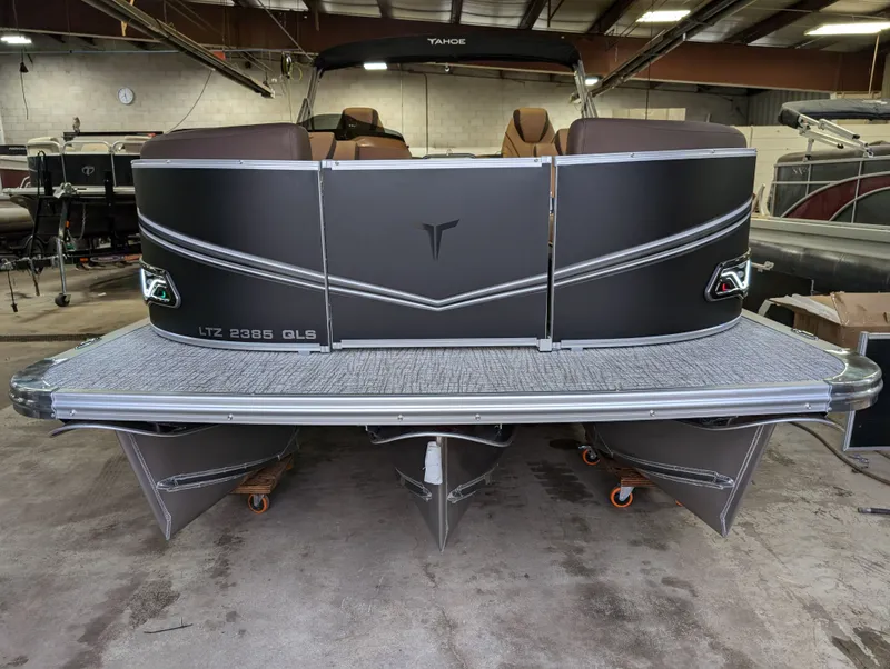 Slide: The Image of Tahoe LTZ 2385 Quad Lounge Shift Flip Tritoon & Honda 4-Stroke EFI 2025 - 34