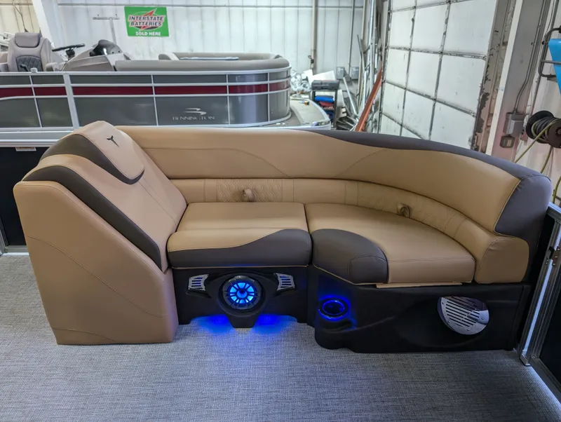 Slide: The Image of Tahoe LTZ 2385 Quad Lounge Shift Flip Tritoon & Honda 4-Stroke EFI 2025 - 7