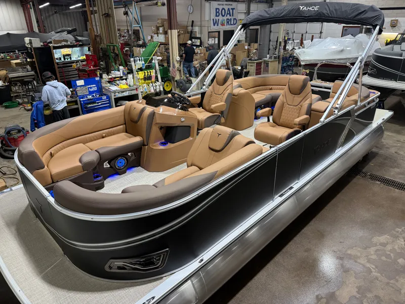 The Image of Tahoe LTZ 200HP Quad Lounge 2385 Tritoon 2026 - 1