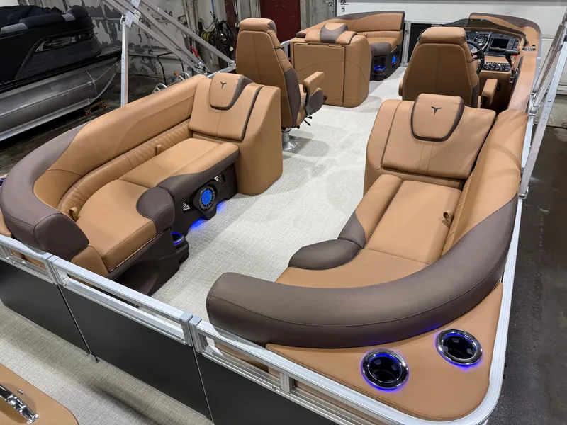 Slide: The Image of Tahoe LTZ 200HP Quad Lounge 2385 Tritoon 2026 - 21