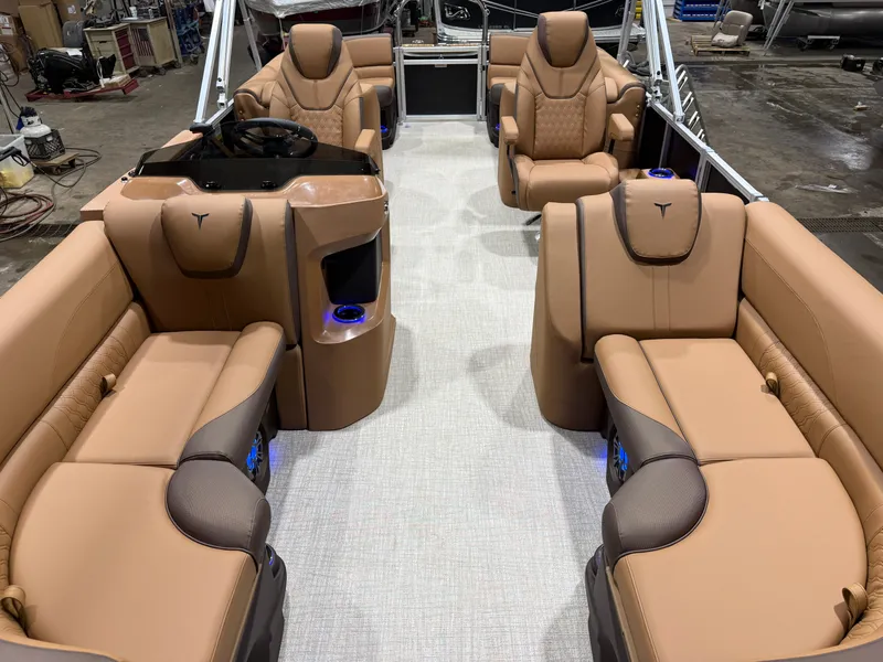 Slide: The Image of Tahoe LTZ 200HP Quad Lounge 2385 Tritoon 2026 - 7