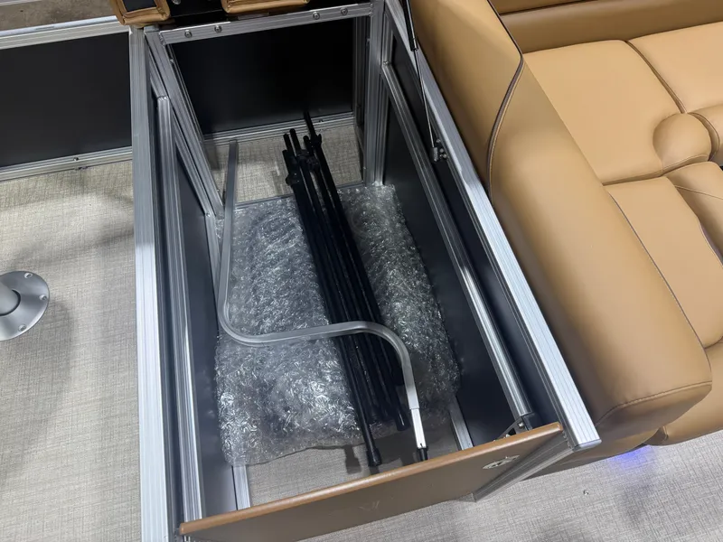 Slide: The Image of Tahoe Sport 200HP Rear Fish Tritoon 2026 - 18