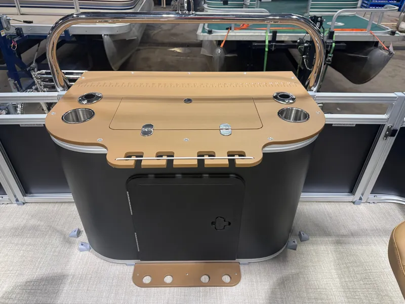 Slide: The Image of Tahoe Sport 200HP Rear Fish Tritoon 2026 - 22