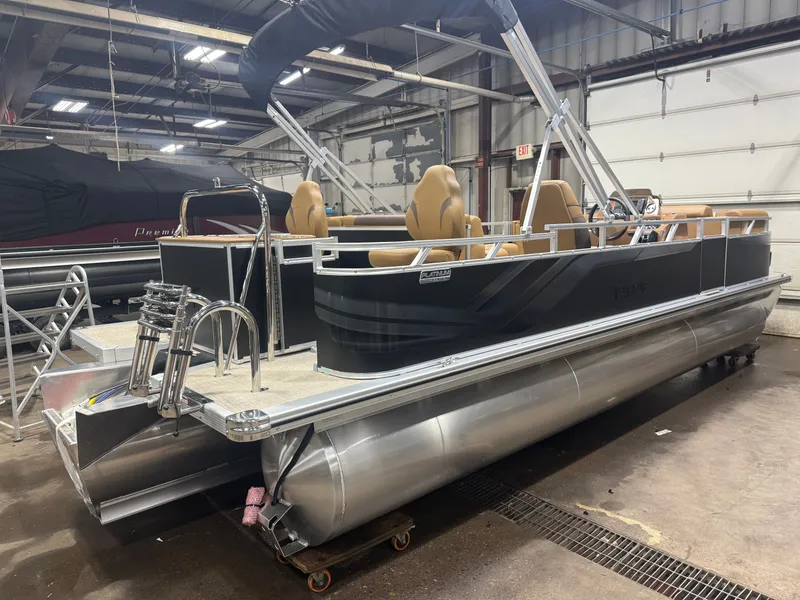 Slide: The Image of Tahoe Sport 200HP Rear Fish Tritoon 2026 - 48