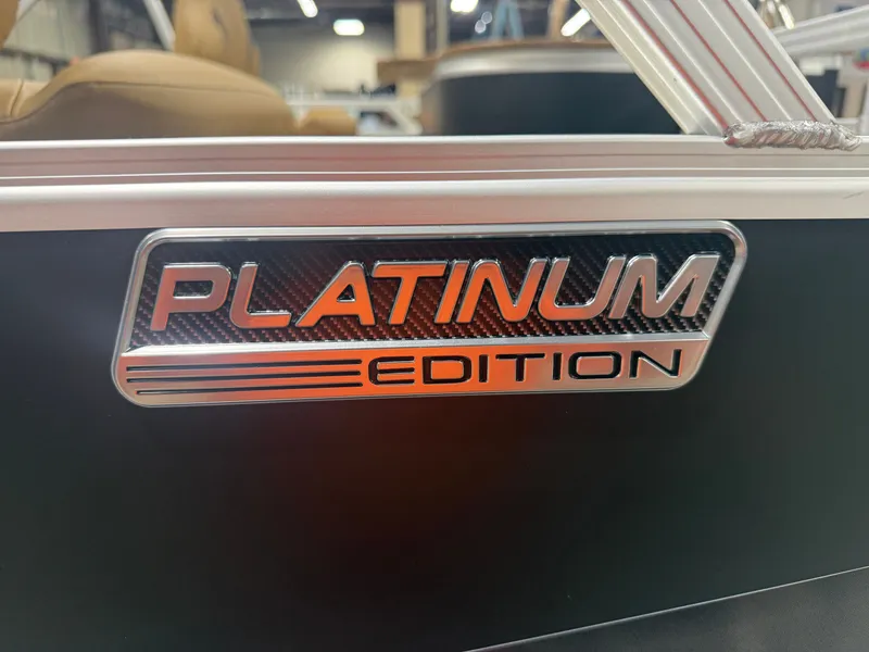 Slide: The Image of Tahoe Sport 2385 Rear Fish Tritoon & Honda 4-Stroke EFI 2026 - 40