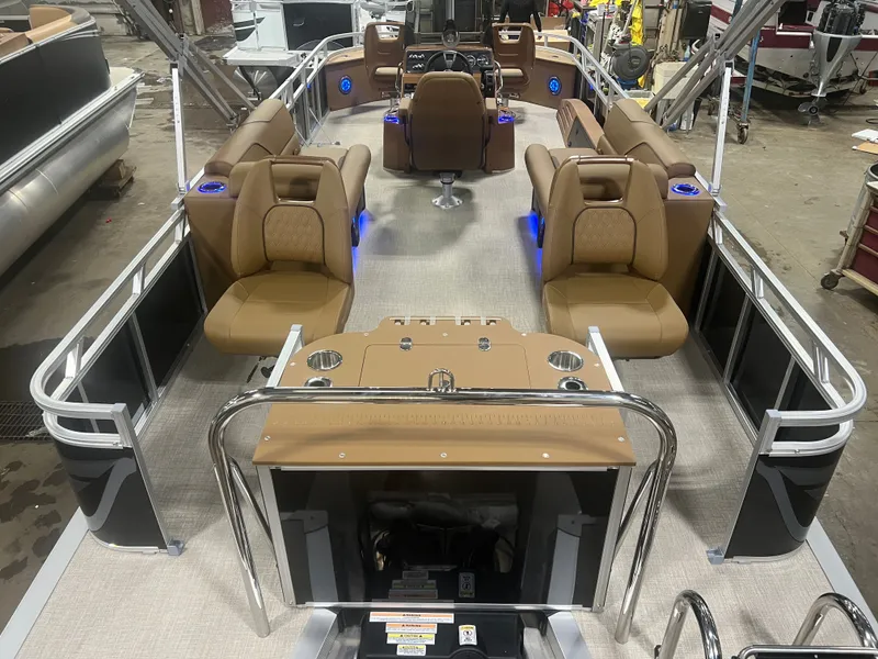 Slide: The Image of Tahoe Sport 2385 Center Console Fish Tritoon & Honda 4-Stroke EFI 2026 - 33