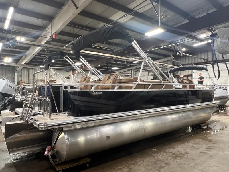 Slide: The Image of Tahoe Sport 2385 Center Console Fish Tritoon & Honda 4-Stroke EFI 2026 - 36