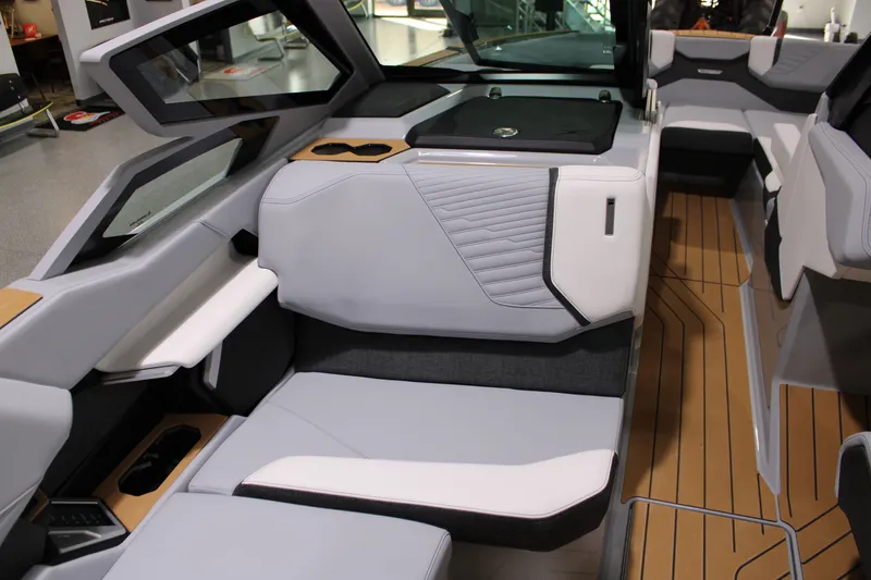 Slide: The Image of MasterCraft X 24 2026 - 19