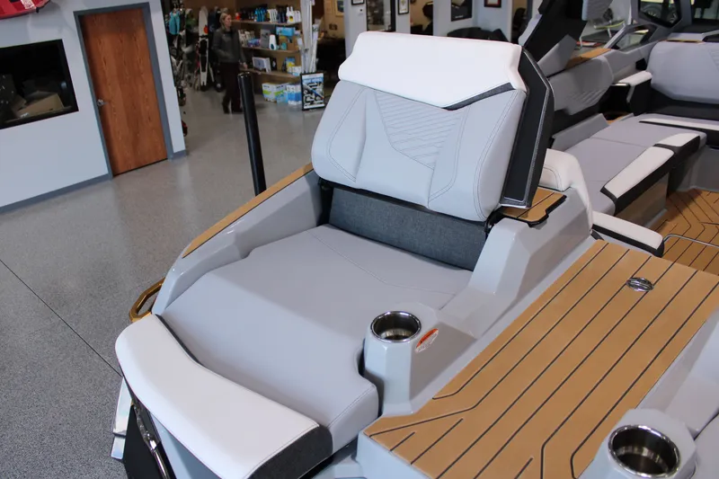 Slide: The Image of MasterCraft X 24 2026 - 6