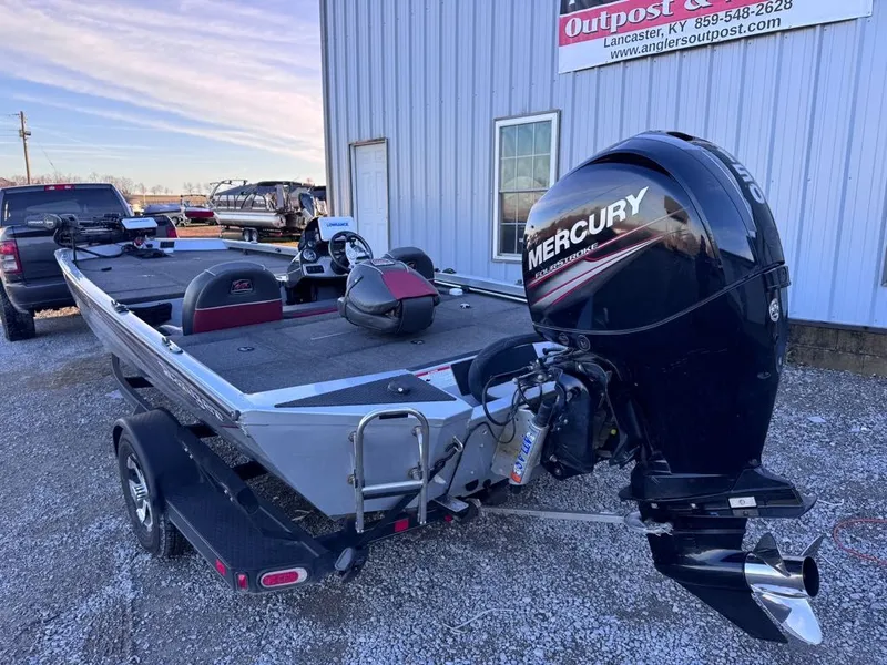 Slide: The Image of Ranger RT198P 2017 - 6