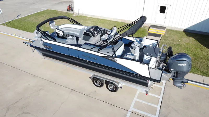 Slide: The Image of Avalon Catalina Rear Fish - 23' 2025 - 13