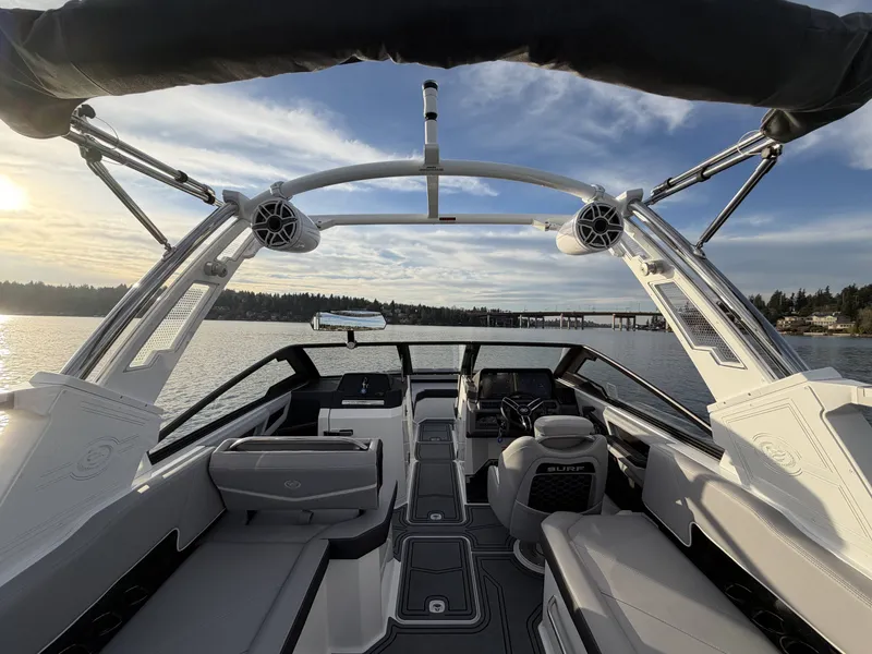 Slide: The Image of Cobalt R6 Surf 2026 - 13