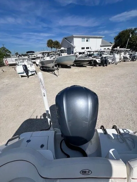 Slide: The Image of Sea Hunt Ultra 239 SE 2021 - 7