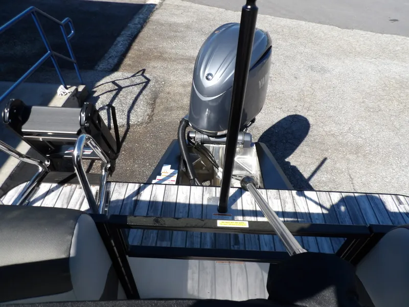 Slide: The Image of Veranda VR22RC 2025 - 13