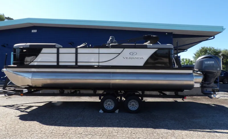 The Image of Veranda VR22RC 2025 - 0