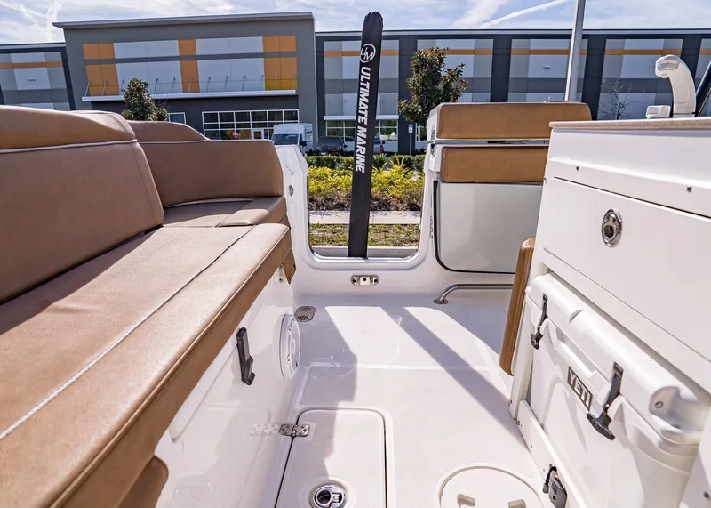 Slide: The Image of Sea Hunt Ultra 275 SE 2023 - 13