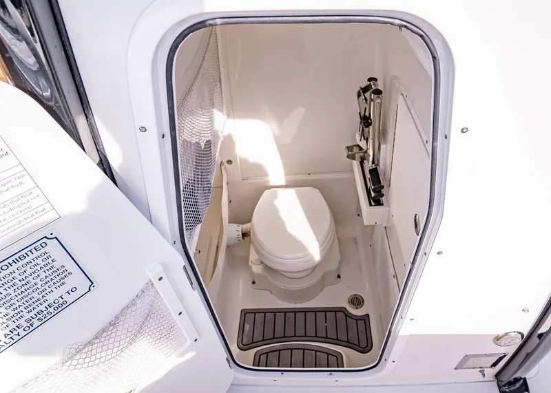 Slide: The Image of Sea Hunt Ultra 275 SE 2023 - 25