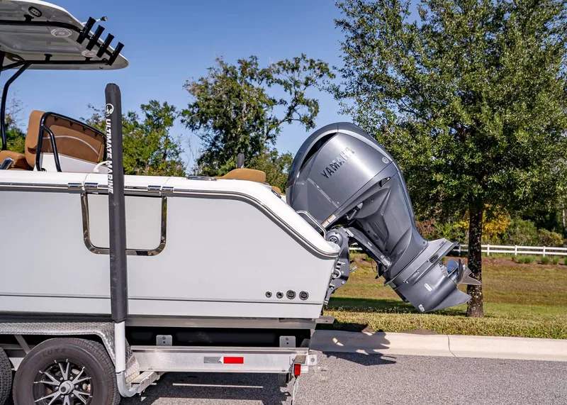 Slide: The Image of Sea Hunt Ultra 275 SE 2023 - 3