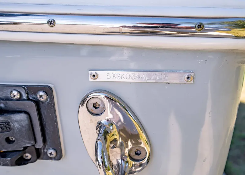 Slide: The Image of Sea Hunt Ultra 275 SE 2023 - 8