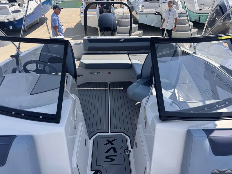 Slide: The Image of Starcraft svx 211 cc 2026 - 5