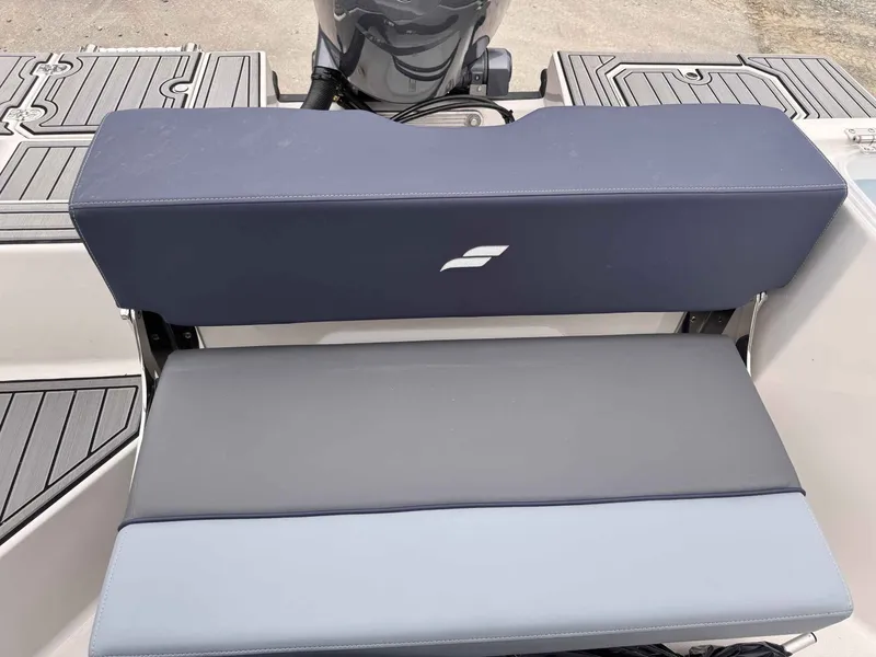 Slide: The Image of Starcraft svx 211 cc 2026 - 9