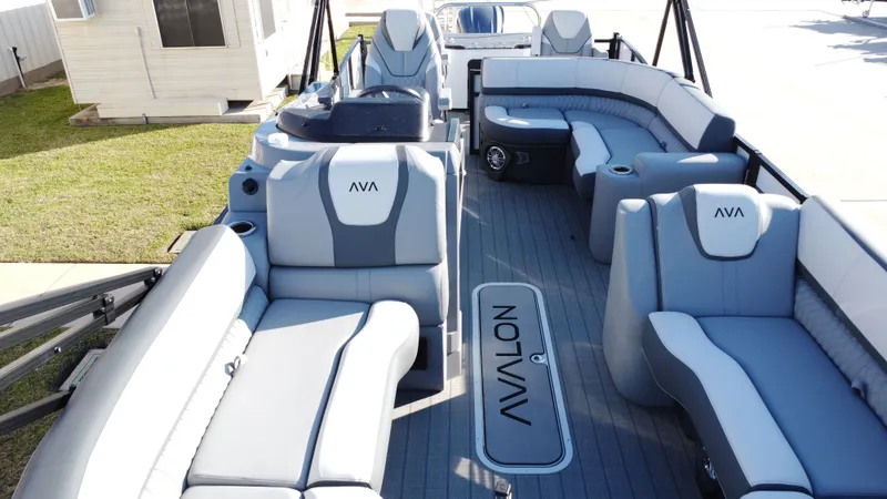 Slide: The Image of Avalon Catalina Rear Fish - 23' 2025 - 30