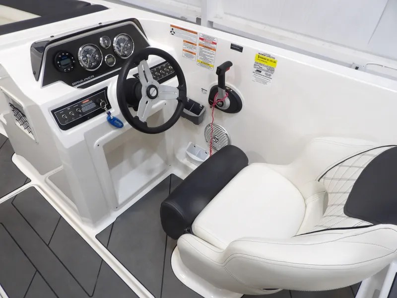 Slide: The Image of Bayliner DX 2050 2020 - 16