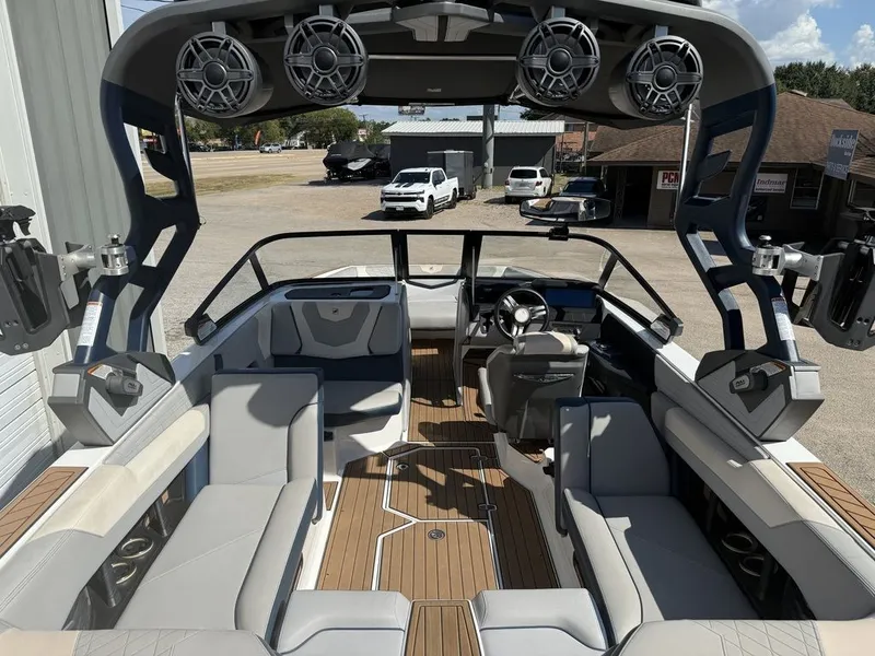 Slide: The Image of Nautique Super Air Nautique G23 2021 - 6
