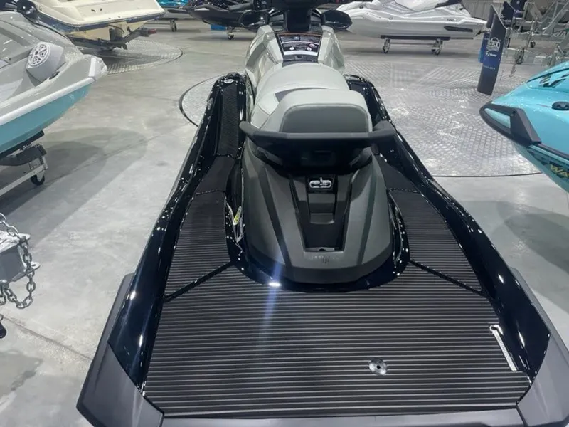 Slide: The Image of Yamaha VX Cruiser® HO 2026 - 2