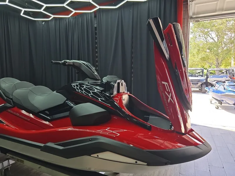 Slide: The Image of Yamaha FX Cruiser® HO 2026 - 5