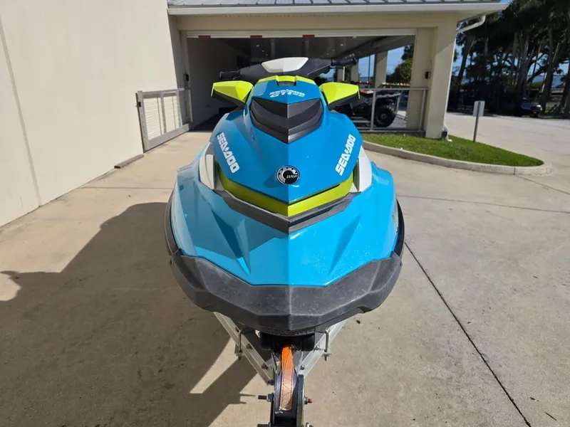 Slide: The Image of Sea-Doo GTI SE 155 2015 - 3