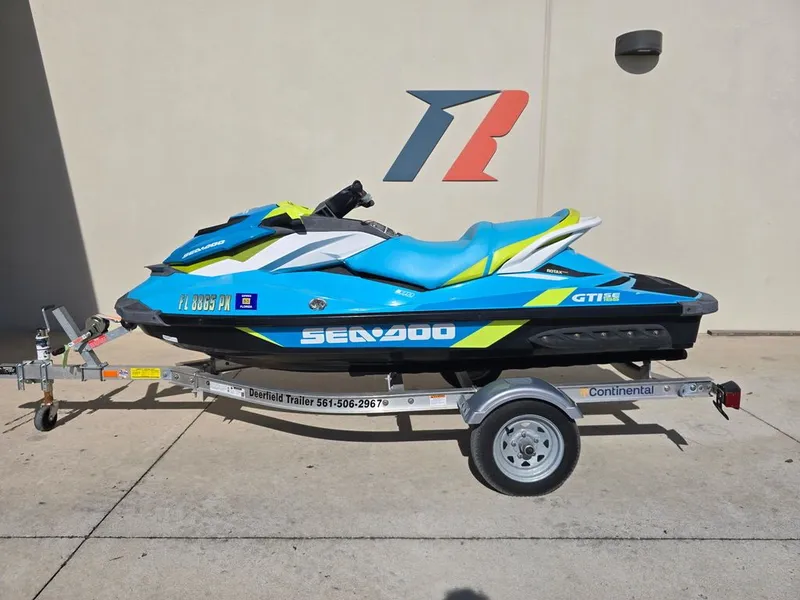 Slide: The Image of Sea-Doo GTI SE 155 2015 - 5