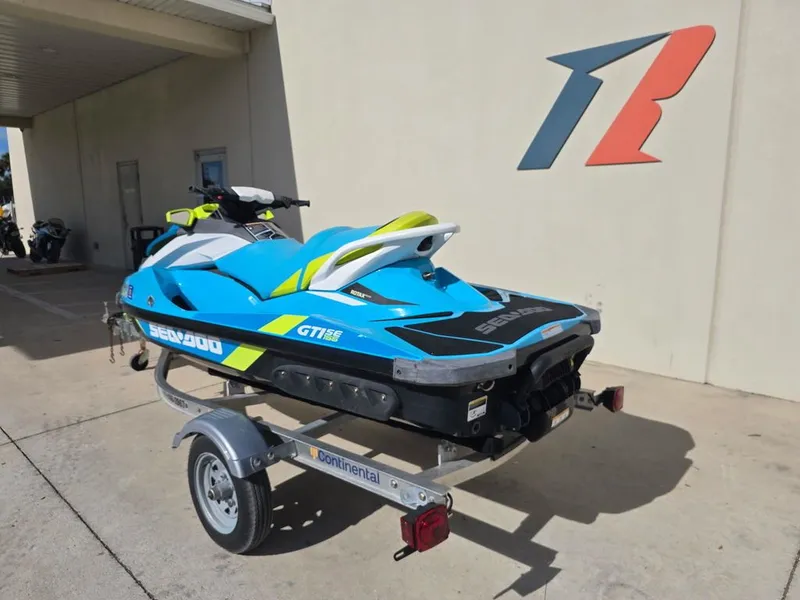 Slide: The Image of Sea-Doo GTI SE 155 2015 - 6