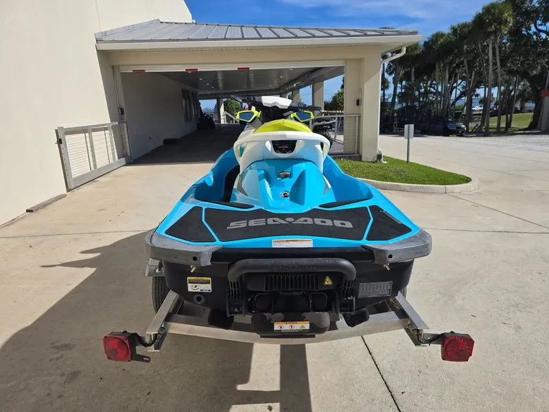 Slide: The Image of Sea-Doo GTI SE 155 2015 - 8
