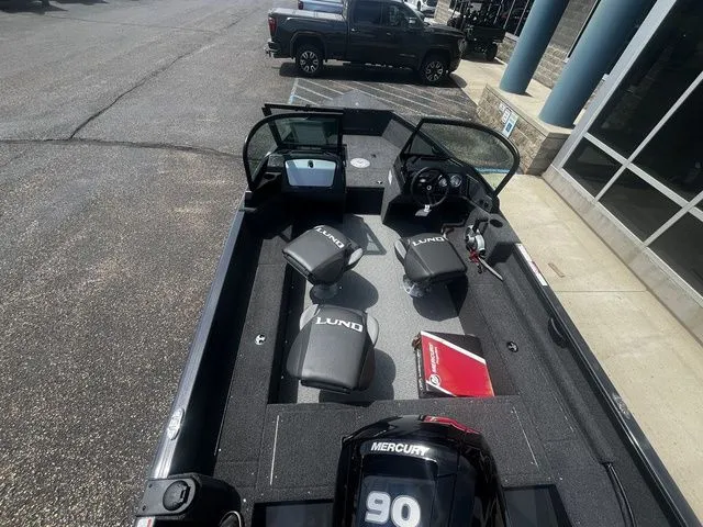 Slide: The Image of Lund 1650 Rebel XL Tiller 2026 - 13