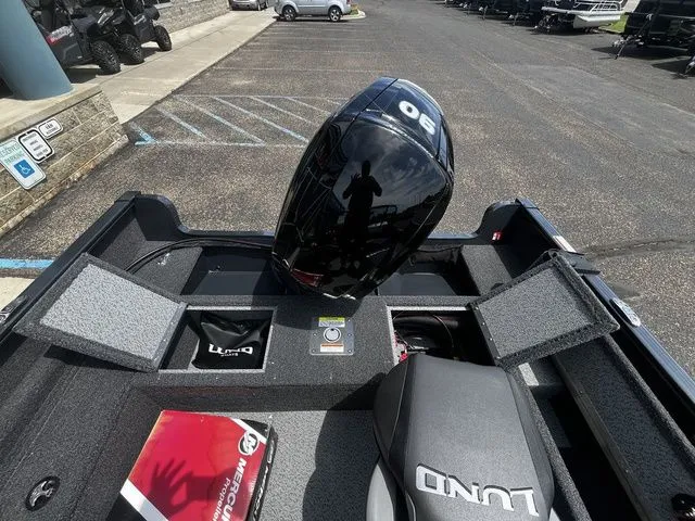 Slide: The Image of Lund 1650 Rebel XL Tiller 2026 - 17