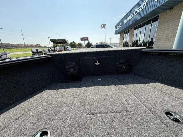 Slide: The Image of Lund 1875 Impact XS Sport 2026 - 11