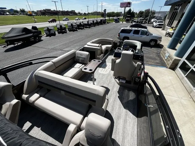 Slide: The Image of Bennington 24MS Fish and Cruise TriToon Pontoon 2026 - 17