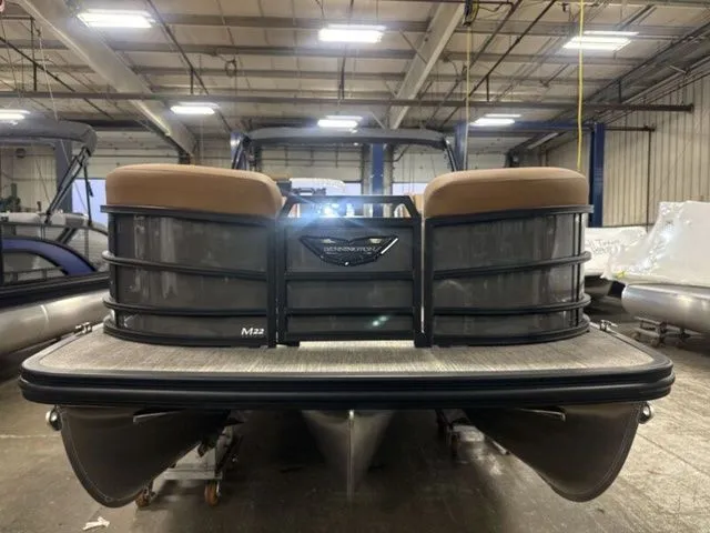 Slide: The Image of Bennington 22ML Tri Toon Pontoon 2026 - 2