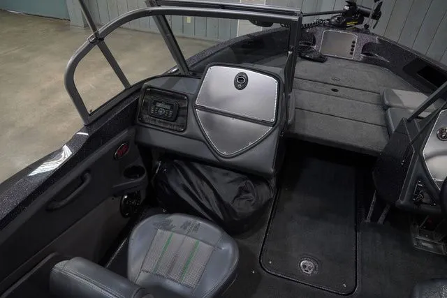 Slide: The Image of Ranger 1850LS 2015 - 3