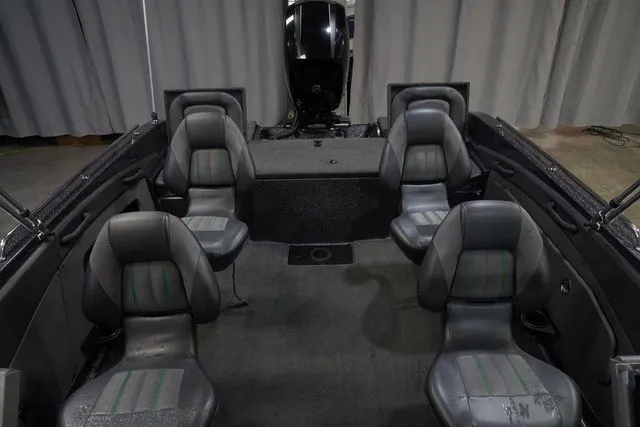 Slide: The Image of Ranger 1850LS 2015 - 7