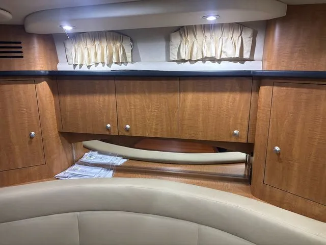 Slide: The Image of Sea Ray Sundancer 320 2006 - 26