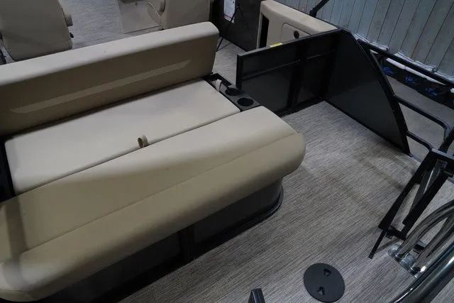 Slide: The Image of Godfrey Xperience 2086 SFLX 27" Impact Center Tube Package 2026 - 20