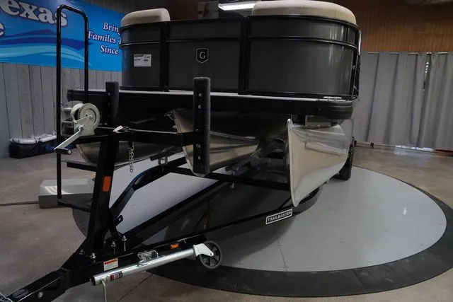 Slide: The Image of Godfrey Xperience 2086 SFLX 27" Impact Center Tube Package 2026 - 3