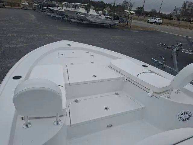 Slide: The Image of Sportsman Masters 247 Bay Boat 2026 - 21