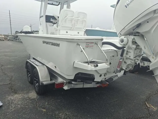 Slide: The Image of Sportsman Masters 247 Bay Boat 2026 - 3