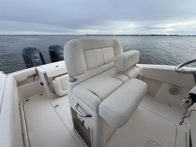 Slide: The Image of Grady-White Fisherman 257 2016 - 9